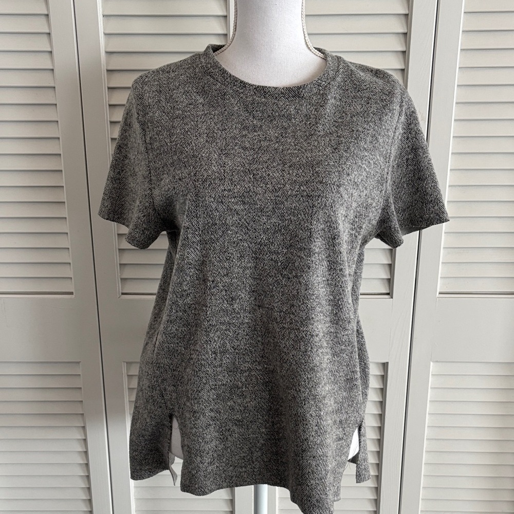 Zara Trafaluc Short Sleeve Top Women’s Grey Black Herringbone Knit Size Large